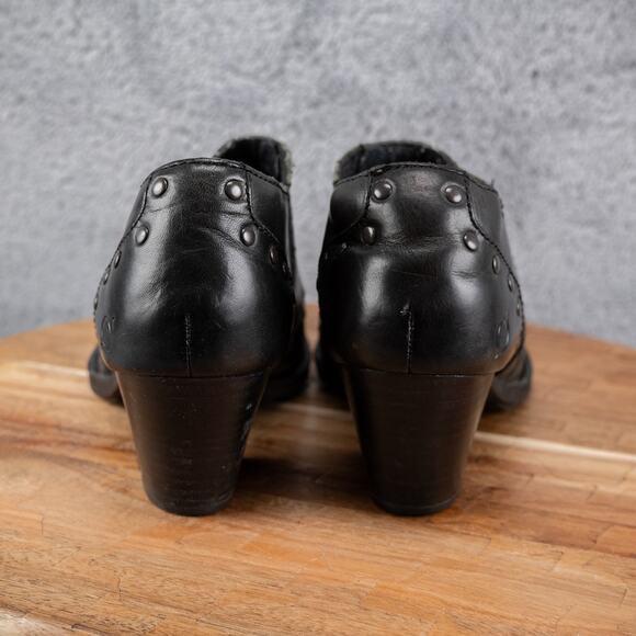 Born Tour Black Leather Western Ankle Booties Womens Size 8 M Pull on Chelsea - Picture 4 of 8